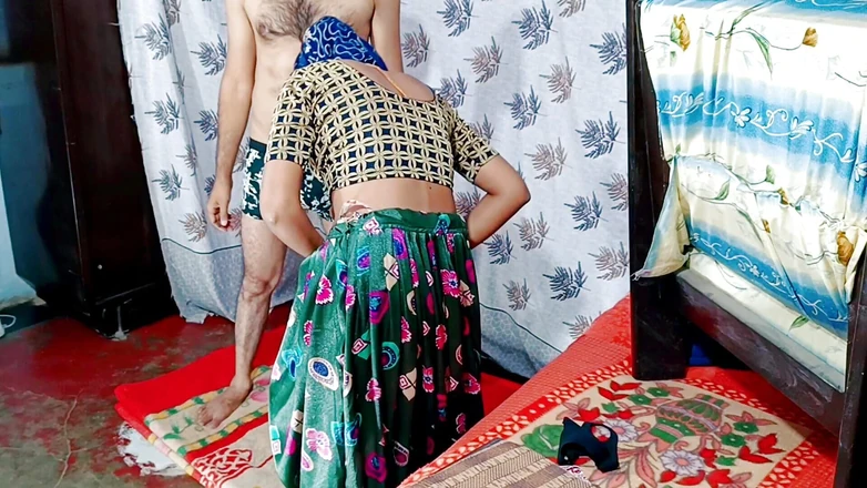 Rakul008: Bhabhi romantică sexy în Desi Bhabhi Ghagra sex dur foarte adânc în...