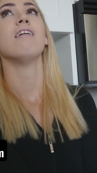 SisLovesMe - 바람피는 남친에게 따먹히는 Sierra Nicole