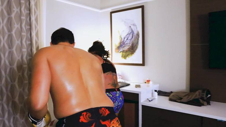 Kandylegsxxx: Knockout Boxing Domination: Kandy Vs Sam Stout