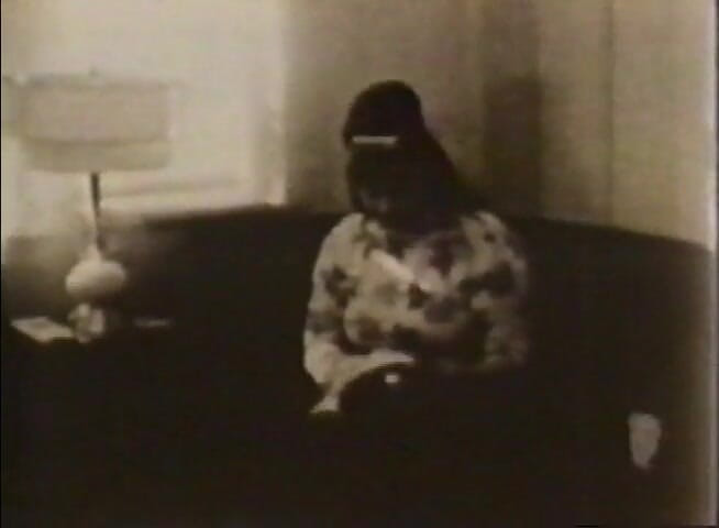 Alfacontent: ブルネットvixen吸いと乗馬ディックに本当のヴィンテージビデオ