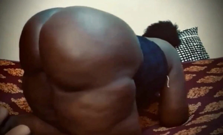 Dzaddy long strokes: BBW Twerk