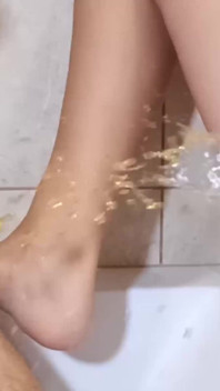 Vợ tôi làm sạch mông của cô ấy trước khi quan hệ tình dục qua đường hậu môn. Tập 24911