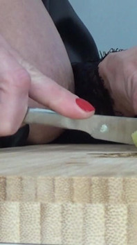Big Hanging Tits Cook Breakfast