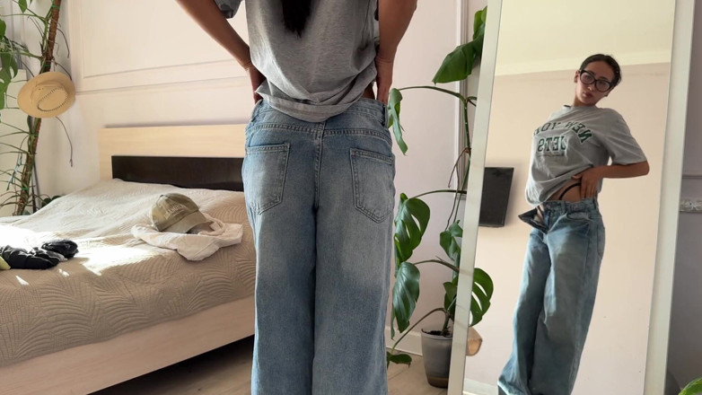 AminaTakasaki: Hired a Maid to Clean the Apartment... but in the...