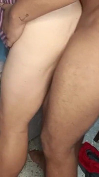 Sesso anale con una nonna traditrice matura con un gran culo