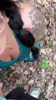 Děvka Podvádějící Milfka Dostane Venkovní Výstřik Na Obličej