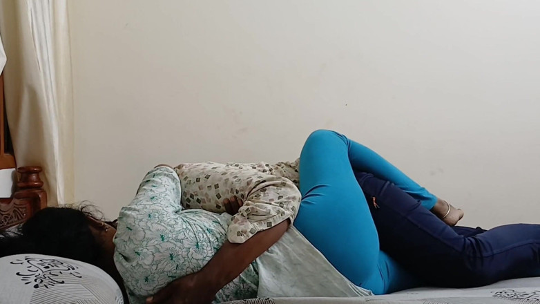 Desisexqueen: parosi ke saath pahli baar bhaartiy desi gupt seks