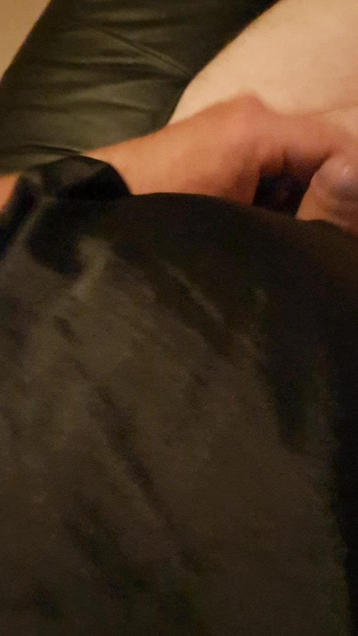 Fickspecht: Permainan penis dan payudara pelacur