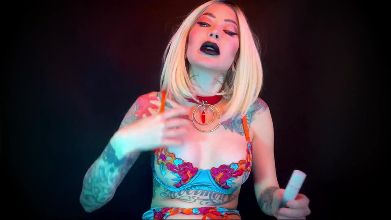 Baal Eldritch: कस्टम तस्वीरों के लिए मैट काले होंठ - लिपस्टिक आवेदन, स्वैच, चेहरे की किस्म, होंठ किस्म