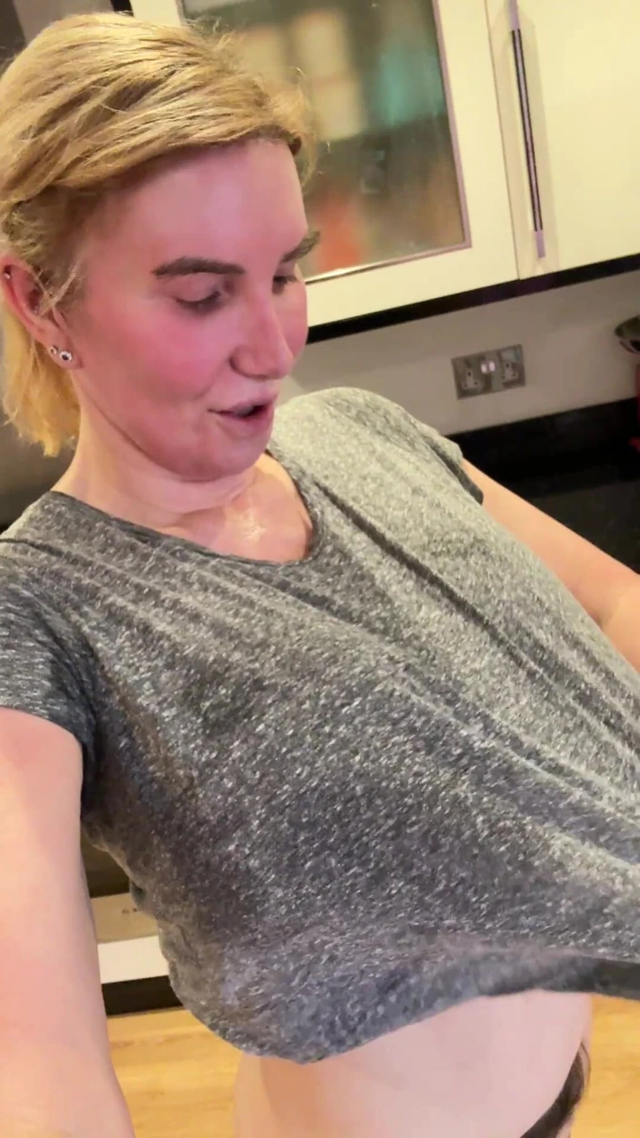 Sophie James: Tongue Fuck My Tight Sweaty Holes