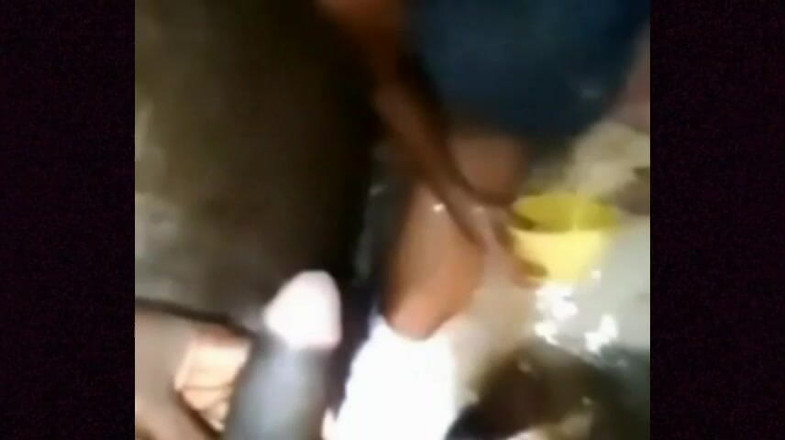 Sex tatie dessi: Ho sorpreso la moglie del mio vicino nella doccia