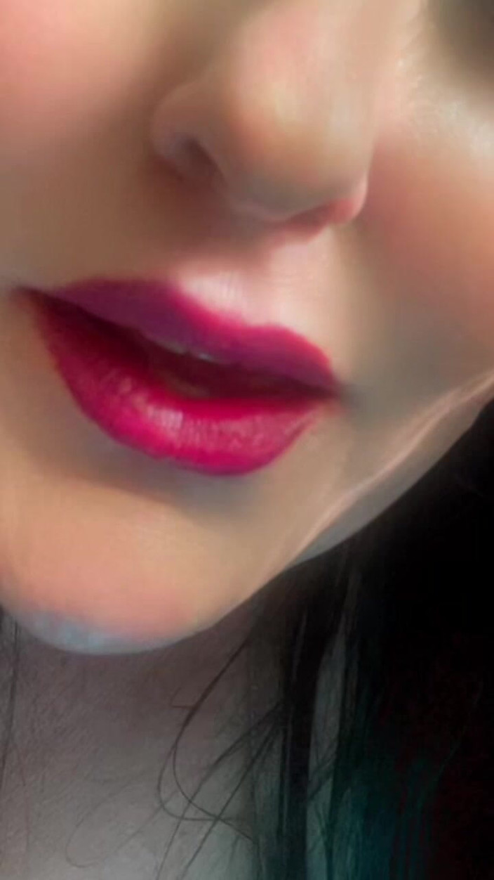 SanDiego8383: Rökning hot pink förföriska läppar &amp;slow motion vapor bliss