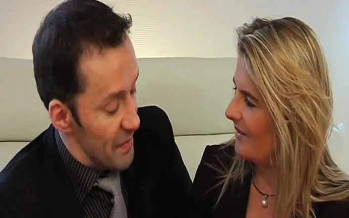 Videos Francaises: Beautiful French Lady Having Passionate Affair