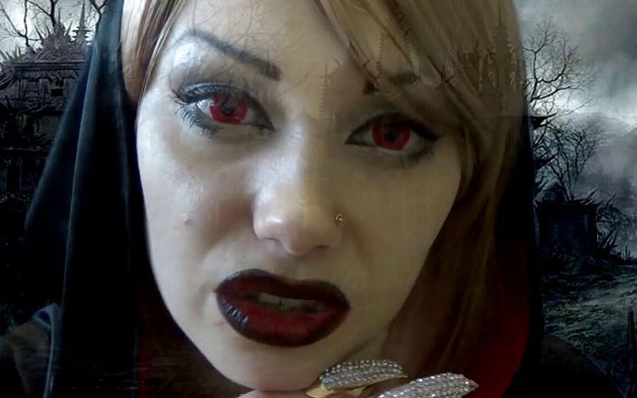 Goddess Misha Goldy: Tehlikeli Vampir tarafından domine edilme