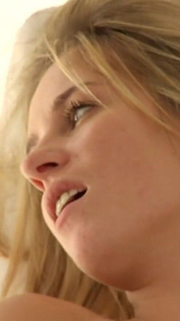 Two Beautiful Girls Eat Each Other's Pussies