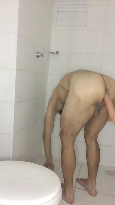 Ricktantra: Sexy chlap šuká ve sprše