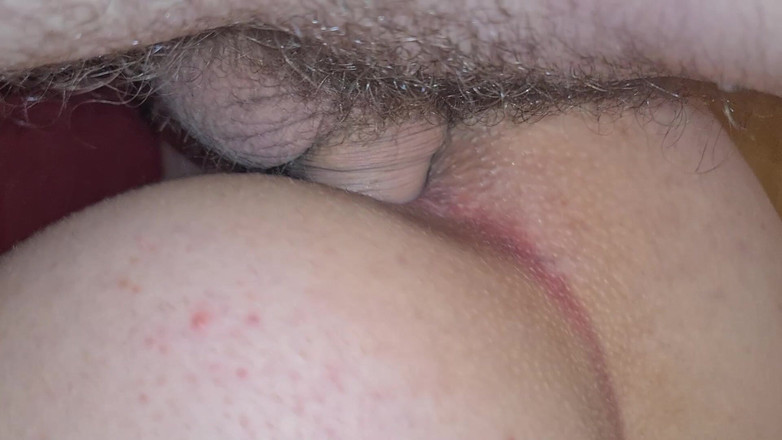 Testicarl: Une MILF enceinte se fait enculer en trompant et reçoit...
