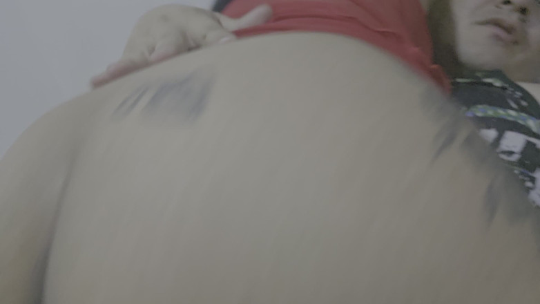teensalome: Jag skickar en video till min man med min älskare
