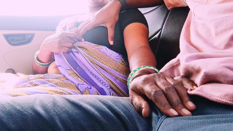 Telugu honey lips: Desi auto seks stiefmoeder en stiefzoon
