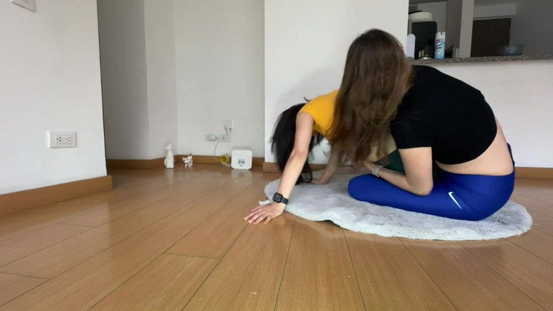 scarlettandc: Compilação de luta livre feminina entre lésbicas gostosas