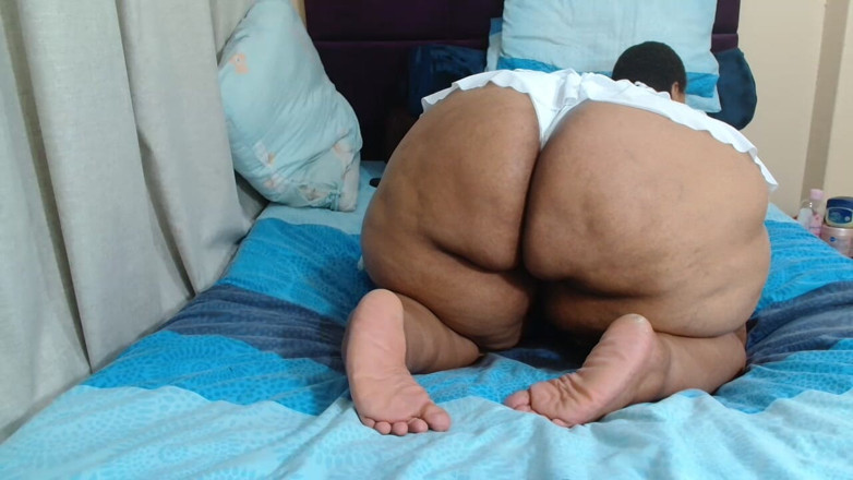 Legendary Booty Overdose: Fă-mi pizda umedă
