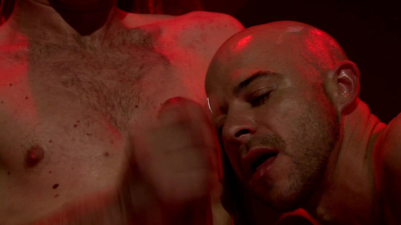 UK Naked Men: shaitaan ke gulaam
