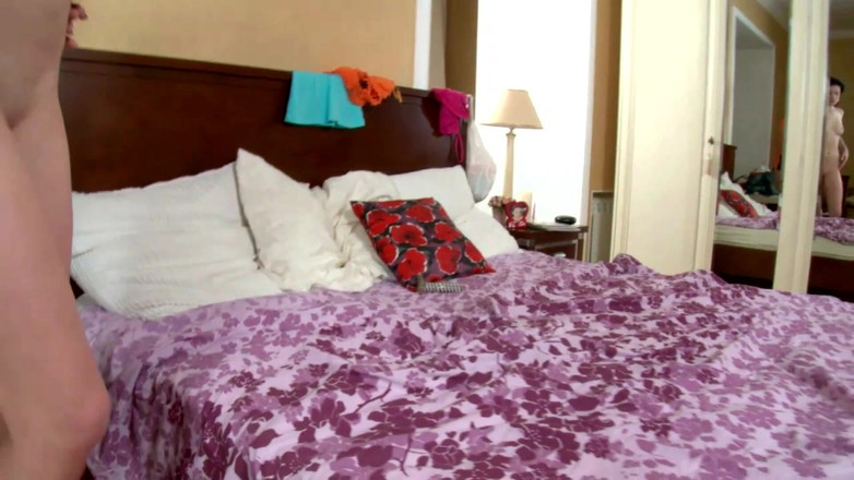 My first cock: Vášnivá dívka