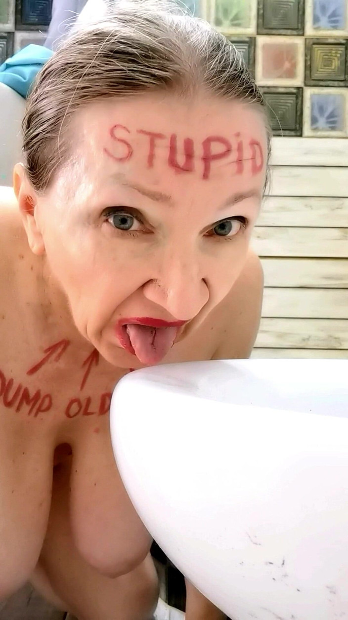 MariaOld: Granny Acting Silly