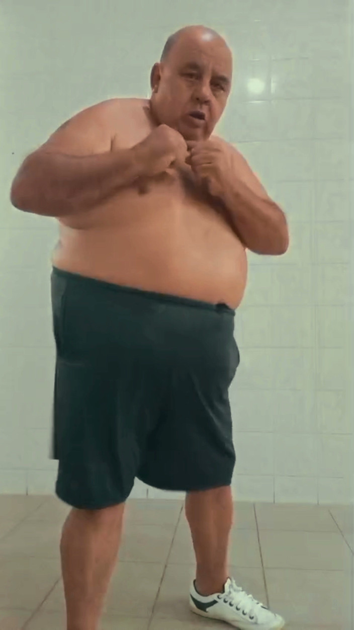 Punchbagplz: You Are Standing Right in Front of Bubba Wrestle!