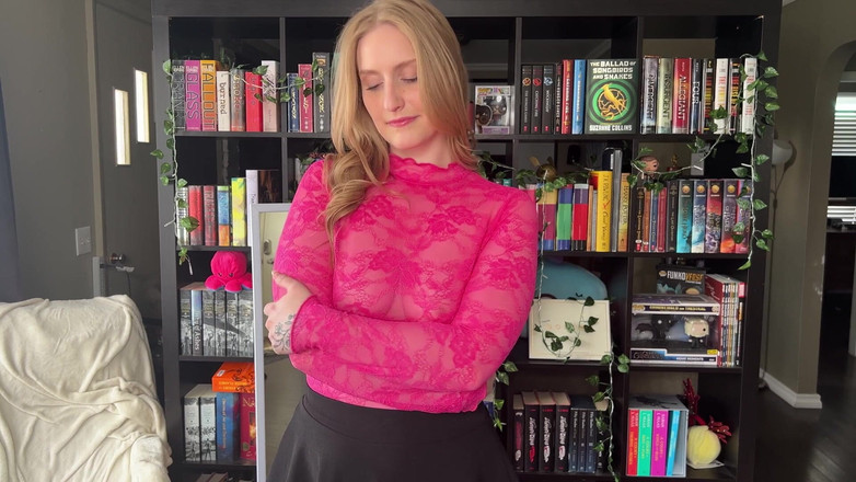 Nerdy Nympho: [4k] पारदर्शी गुलाबी टॉप दौड़ने की कोशिश करें