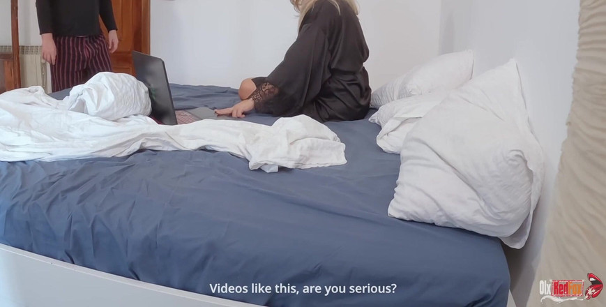 OlxRedFox: Macecha viděla, že její nevlastní syn sleduje porno s milfkami a...