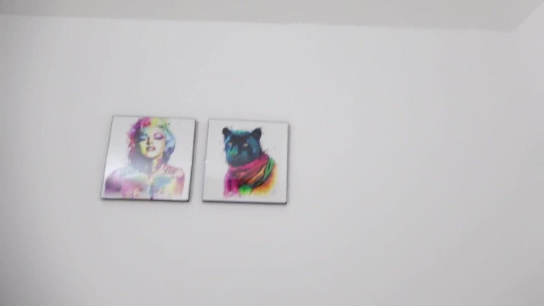 Celezte Cruz: Goală pe scaun