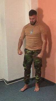Maximo Soldier Is Training