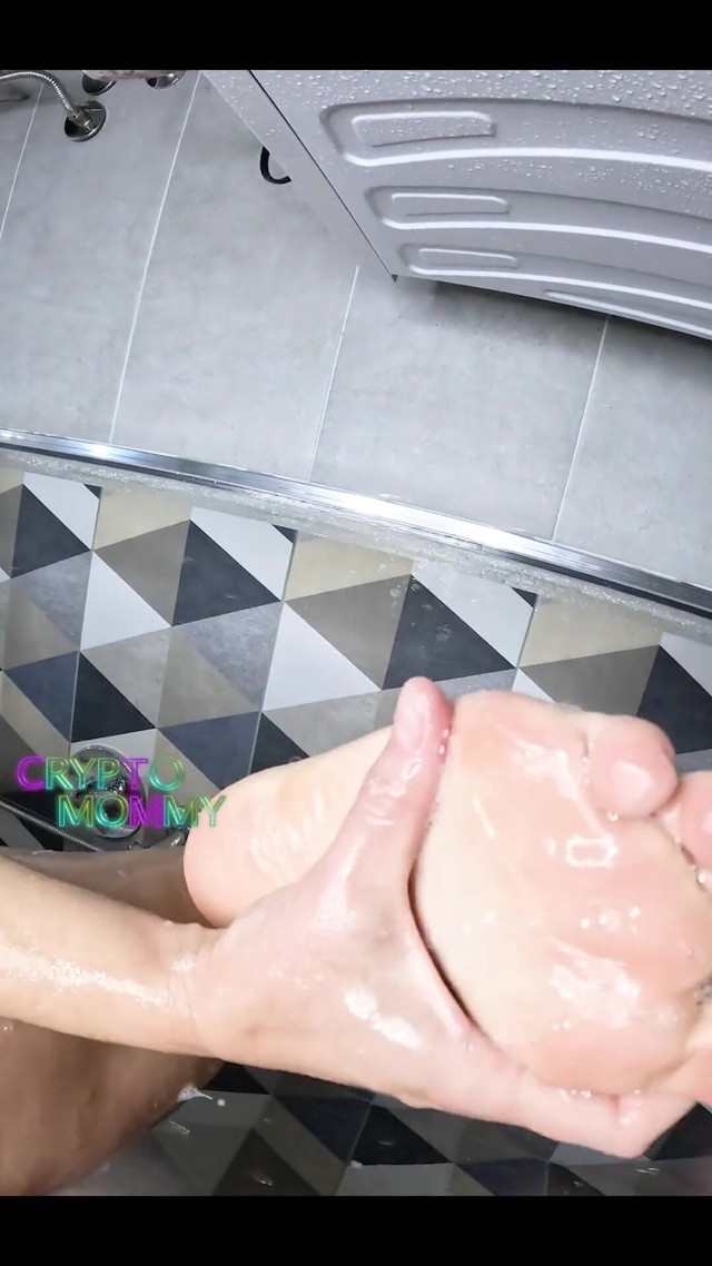 Milky Squirt From Horny Ass (Crypto mommy)