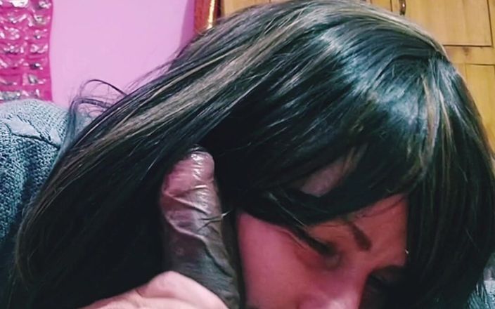 Bolly Karma: 完璧な吸引力を持つ情熱的なセックスは、巨大なペニスサイズにつながります