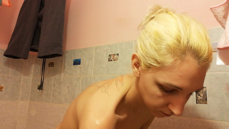 Cuteblonde666: Mijn harige oksels af scheren