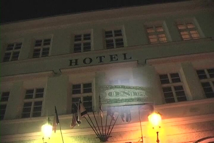 Romance with Love: 딥 애널 질싸를 받는 오지는 후장 갈색 머리 십대