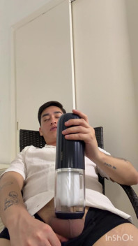 Masturbarsi Fino a Quando Non Si Sborra Enorme Su Di Te
