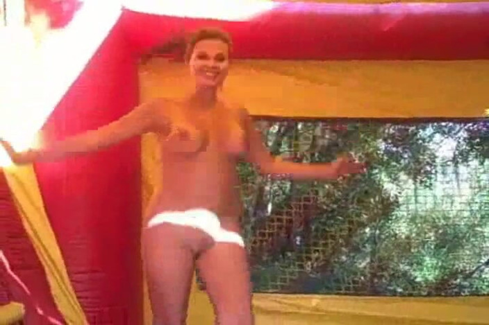 Sexxy Brandon: Sexxy Brandon: Bouncy Brandon