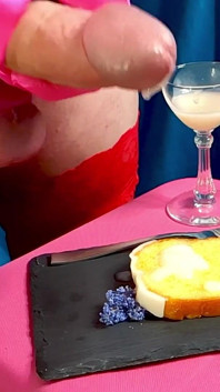 Kedudukan Rikki Ocean merasai buat kali pertama dengan Cummy Cake!