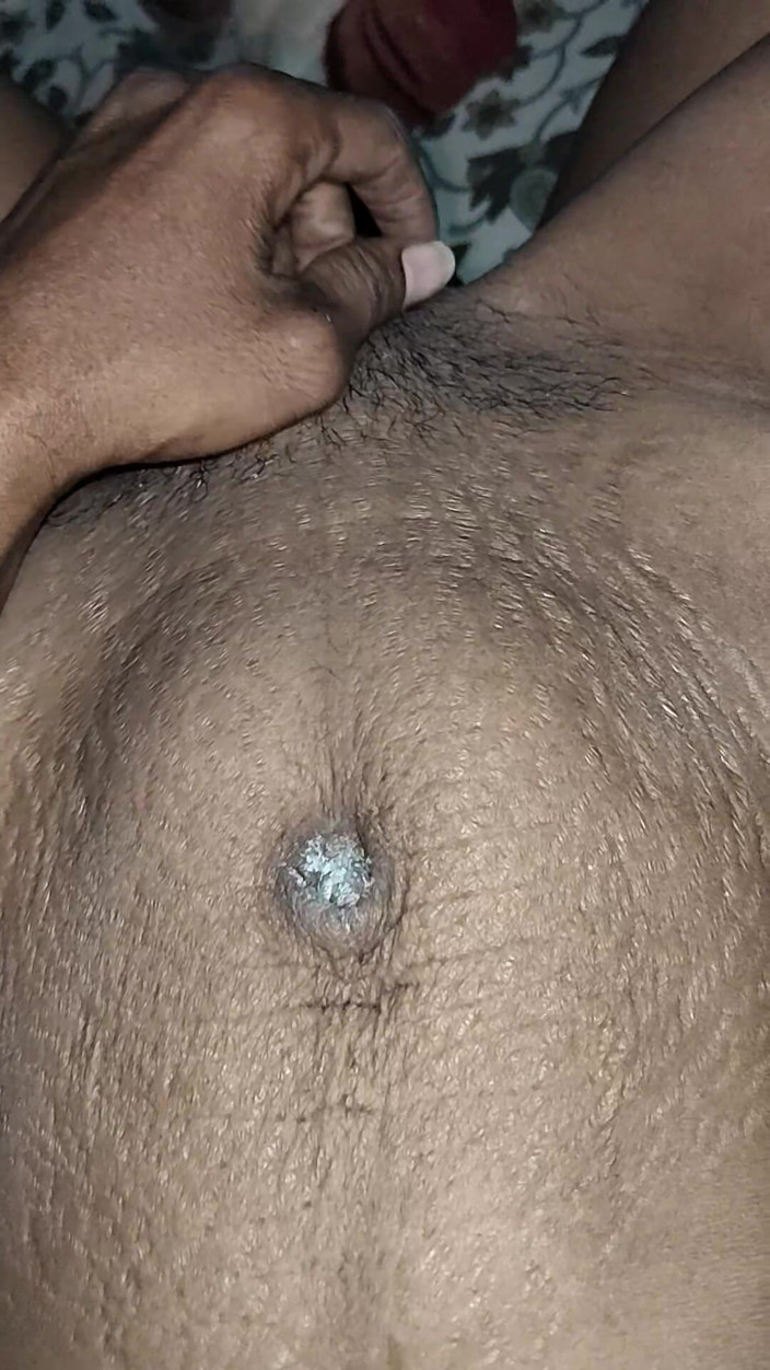 X videos: सौतेला भाई घर में शादीशुदा सौतेली बहन के साथ मजा ले रहा है