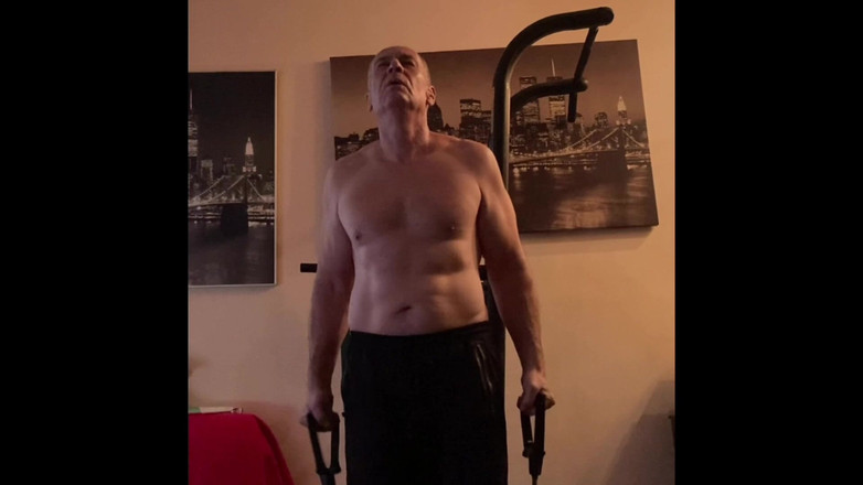 Alex Art: Masturbation nach dem Training