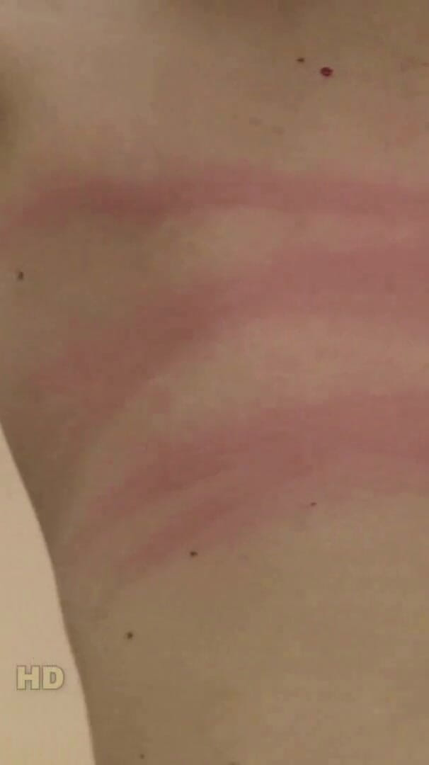 Yasmeena bare back punishment (Spanking Server)
