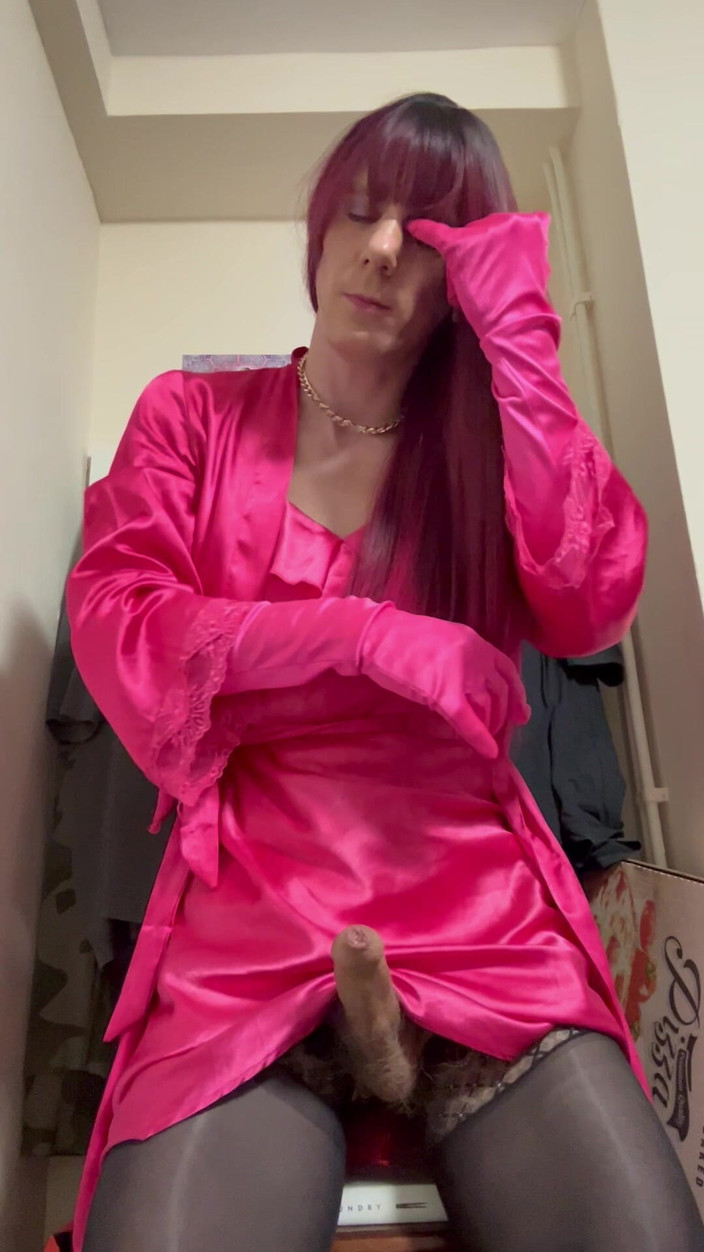 Jessica silk: Jess Silk cưỡi con cu giả của cô ấy