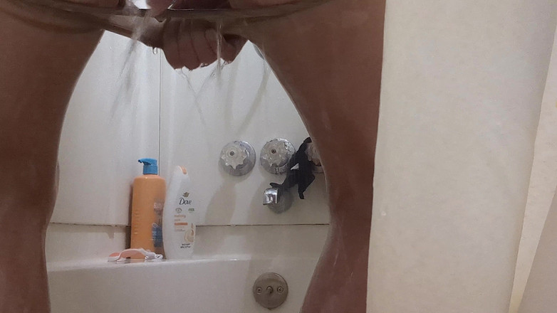 Pantyhose Jasmine: Mokra opalona rajstopy pod prysznicem