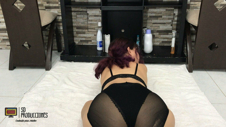 MAFELAGO: Поки моя зведена сестра тренується, я дуже збуджуюсь