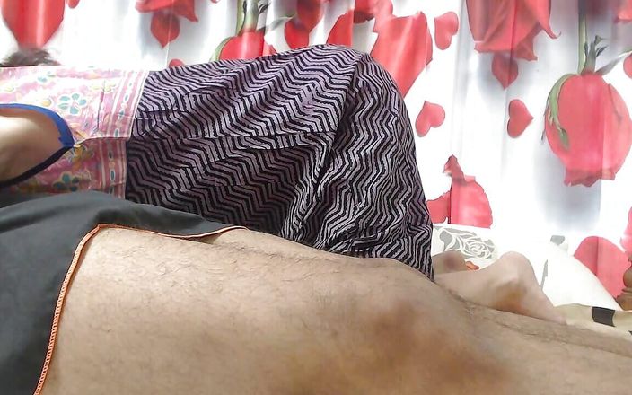Bolly Karma: Bolly Karma 252 web cam cặp đôi