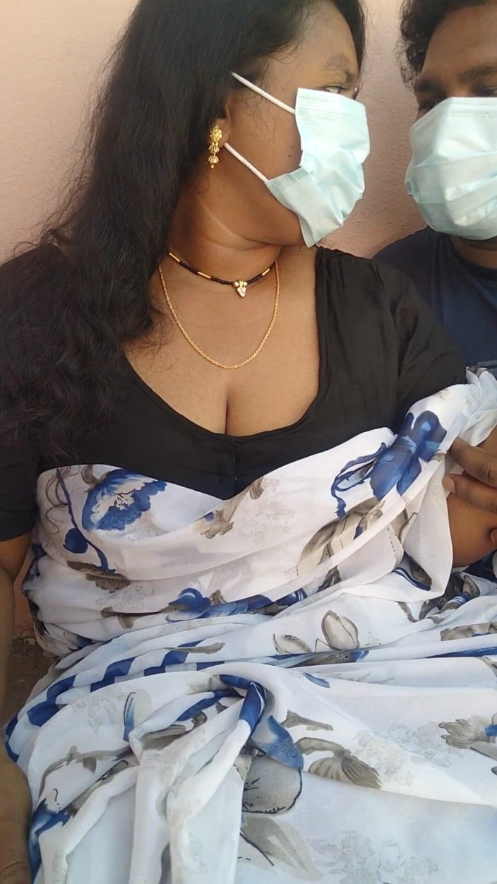 Benita sweety: सौतेले भाई के साथ तमिल देसी आउटडोर साड़ी सेक्स