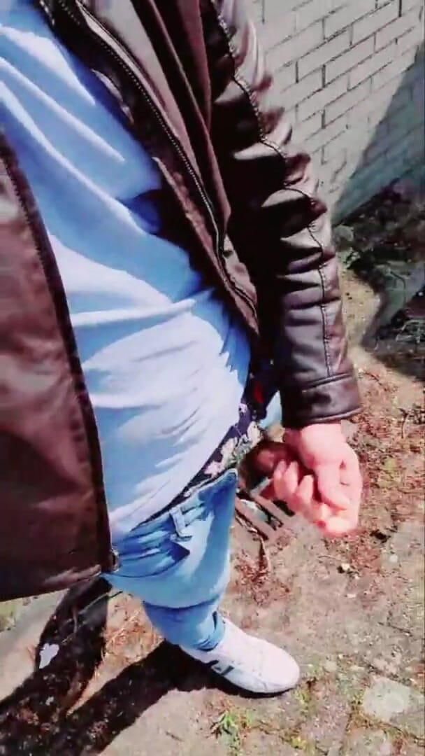 Slutboyben: Slutboyben cam4 người thích khoe hàng ở trạm xăng