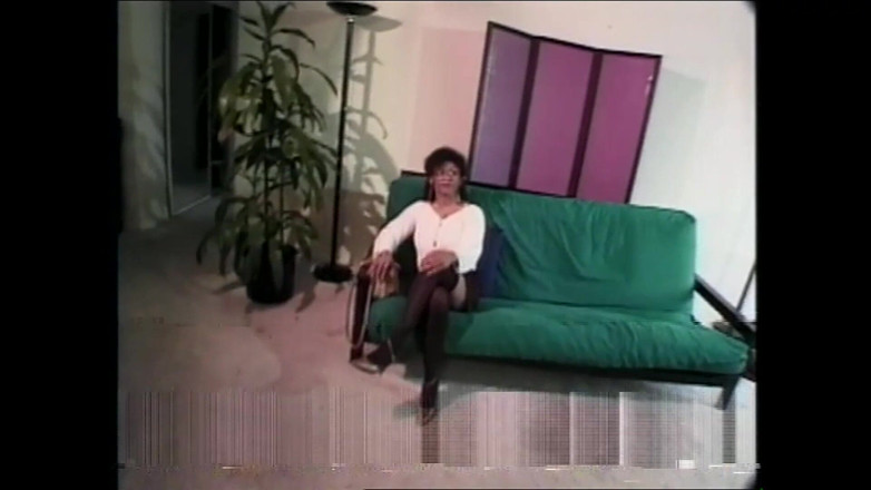 Vintage Megastore Full hd: Eine Sehr Nuttige MILF